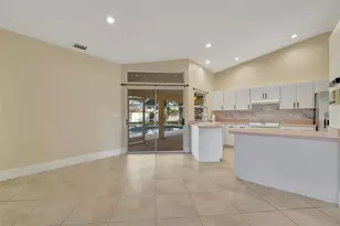 4851 Wood Pointe Wy, Sarasota, FL 34233 - Photo 11