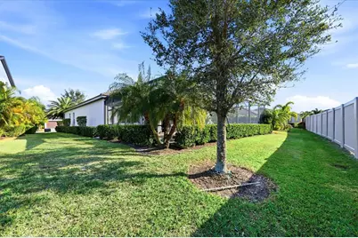 12007 Perennial Place, Lakewood Ranch, FL 34211 - Photo 45