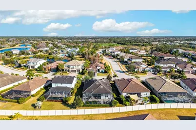 12007 Perennial Place, Lakewood Ranch, FL 34211 - Photo 71