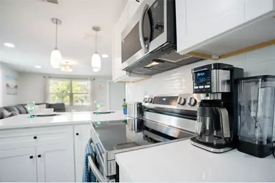 1004 67th Avenue W, Bradenton, FL 34207 - Photo 11