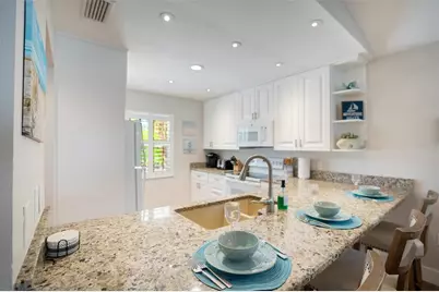 2051 Roselawn Street, Sarasota, FL 34231 - Photo 43