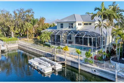 4627 Barracuda Drive, Bradenton, FL 34208 - Photo 1