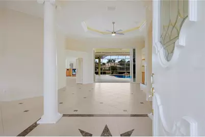 7908 Warwick Gardens Lane, University Park, FL 34201 - Photo 5