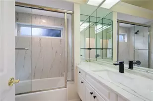 7908 Warwick Gardens Ln, University Park, FL 34201 - Photo 37