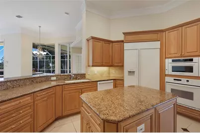 7908 Warwick Gardens Lane, University Park, FL 34201 - Photo 17