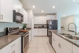 4513 Eternal Prince Dr, Sun City Center, FL 33573 - Photo 23