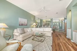 9447 Forest Hills Cir, Sarasota, FL 34238 - Photo 23