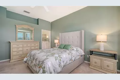 9447 Forest Hills Circle, Sarasota, FL 34238 - Photo 35