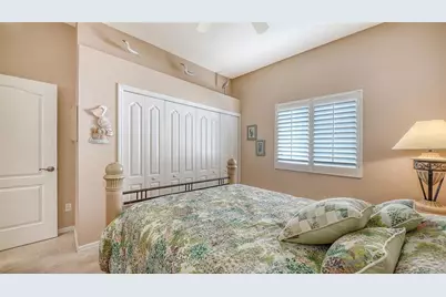 9447 Forest Hills Circle, Sarasota, FL 34238 - Photo 41