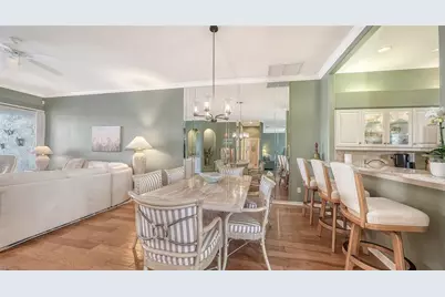 9447 Forest Hills Circle, Sarasota, FL 34238 - Photo 9