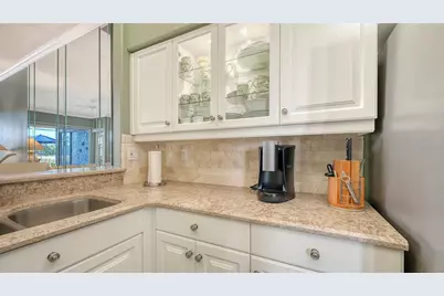 9447 Forest Hills Circle, Sarasota, FL 34238 - Photo 27