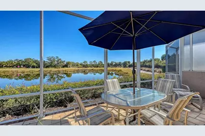 9447 Forest Hills Circle, Sarasota, FL 34238 - Photo 13