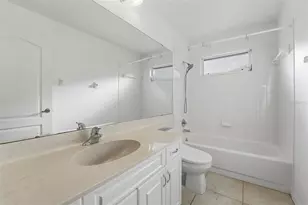 5744 Antibes St, Sarasota, FL 34233 - Photo 17