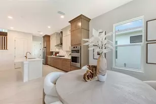 721 Anegada Ln, Sarasota, FL 34234 - Photo 21