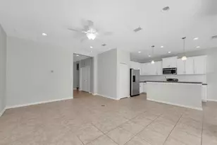 4654 Woodbrook Dr, Sarasota, FL 34243 - Photo 5