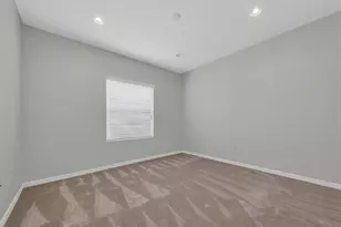 4654 Woodbrook Dr, Sarasota, FL 34243 - Photo 23