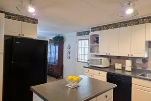 3225 Sweet Gum Terrace, Sarasota, FL 34237 - Photo 11