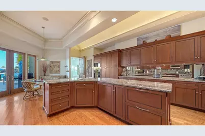 316 W Royal Flamingo Drive, Sarasota, FL 34236 - Photo 29