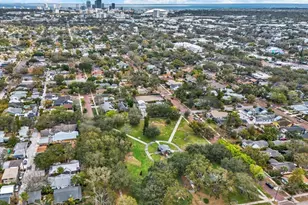 911 29th St N, Saint Petersburg, FL 33713 - Photo 47