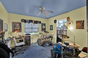 911 29th St N, Saint Petersburg, FL 33713 - Photo 19