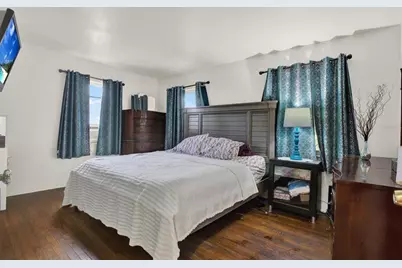 911 29th Street N, Saint Petersburg, FL 33713 - Photo 11