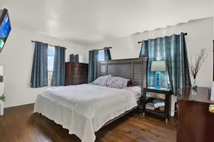 911 29th St N, Saint Petersburg, FL 33713 - Photo 11