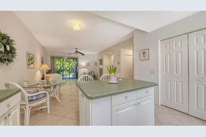 4205 Castlebridge Lane #1112, Sarasota, FL 34238 - Photo 17