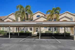 4205 Castlebridge Ln, Sarasota, FL 34238 - Photo 5