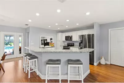 6111 Dartmouth Drive, Bradenton, FL 34207 - Photo 3