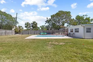 1827 Nevada Ave NE, Saint Petersburg, FL 33703 - Photo 27