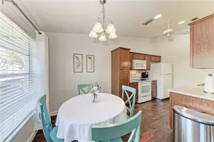 4006 36th Ave Dr W, Bradenton, FL 34205 - Photo 7