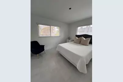 2724 Monterey Street, Sarasota, FL 34231 - Photo 15