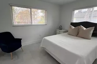 2724 Monterey St, Sarasota, FL 34231 - Photo 15