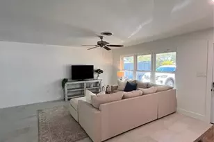 2724 Monterey St, Sarasota, FL 34231 - Photo 43