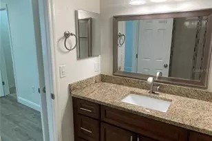 1551 N Conrad Ave, Sarasota, FL 34237 - Photo 17