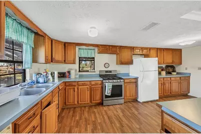 30352 Betts Road, Myakka City, FL 34251 - Photo 23