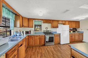 30352 Betts Rd, Myakka City, FL 34251 - Photo 23