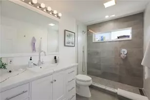 3908 Bayside Dr, Bradenton, FL 34210 - Photo 25