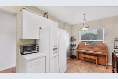 9610 Club South Circle #4106, Sarasota, FL 34238 - Photo 11