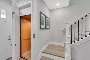 421 Gowdy Rd, Sarasota, FL 34237 - Photo 3