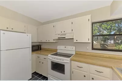 984 N Beneva Road #T7, Sarasota, FL 34232 - Photo 19