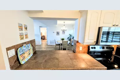 3240 Gulf Of Mexico Drive #B504, Longboat Key, FL 34228 - Photo 11