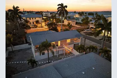 2112 Avenue B, Bradenton Beach, FL 34217 - Photo 45