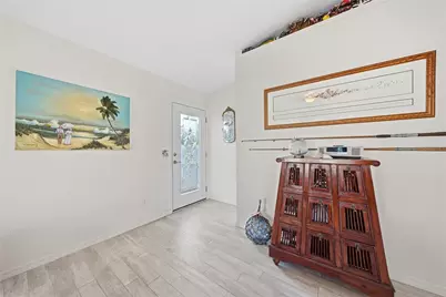 2112 Avenue B, Bradenton Beach, FL 34217 - Photo 9