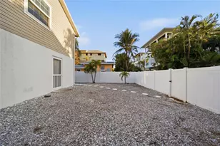 2112 Avenue B, Bradenton Beach, FL 34217 - Photo 3