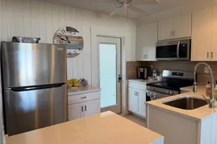 775 John Ringling Blvd, Sarasota, FL 34236 - Photo 13