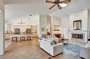 7307 Weeping Willow Dr, Sarasota, FL 34241 - Photo 9