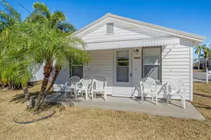 3315 Fry St, Sarasota, FL 34239 - Photo 5