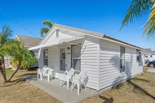 3315 Fry St, Sarasota, FL 34239 - Photo 3