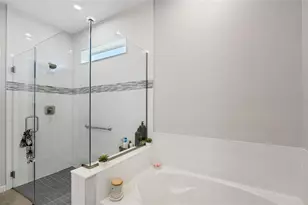 12458 Somatic Ct, Venice, FL 34293 - Photo 27